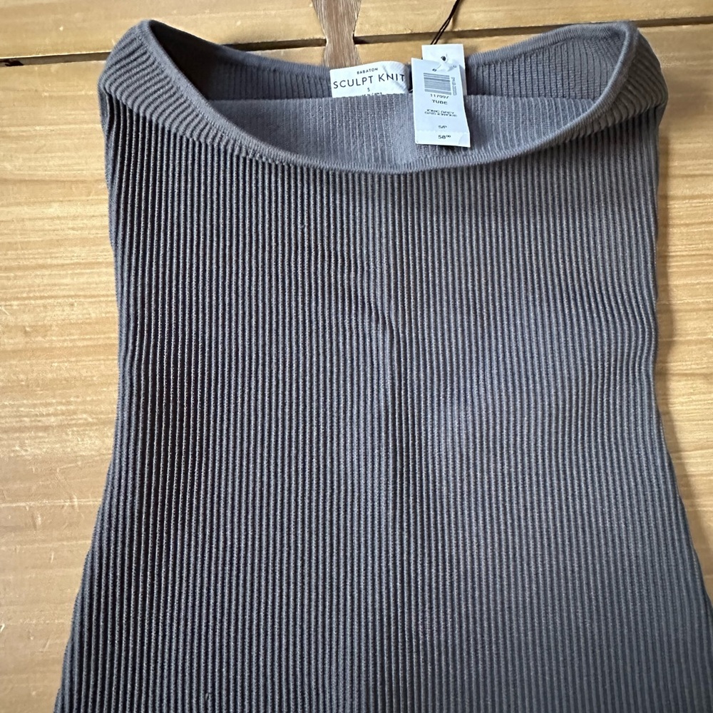 Aritzia Babaton Ribbed Sweater🤎